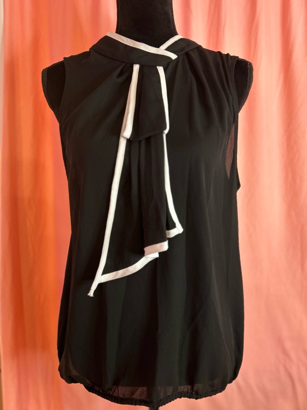 New York & Company Black Sleeveless Tie-Neck Top with White Trim